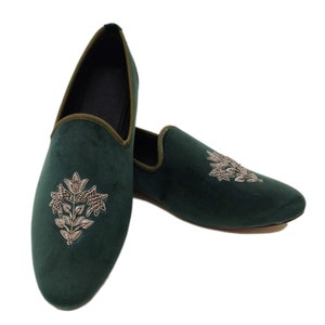 Men Luxury Hand Embroidery Zardozi Velvet Slip On Tuxedo Shoes Casual HandMade Bullion Thread Loafers Made To Order Olive green Velvet Shoes