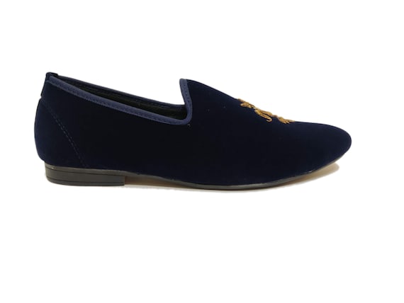 Handmade Zardozi Embroidered Velvet Loafers - Navy Blue  display picture 2