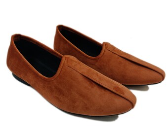Sapatos Mojari de veludo bege feitos à mão: Mocassins masculinos sem fecho