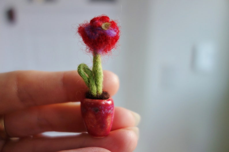 micro felted flower miniature garden plants in ceramic pot for dollhouse for collectors