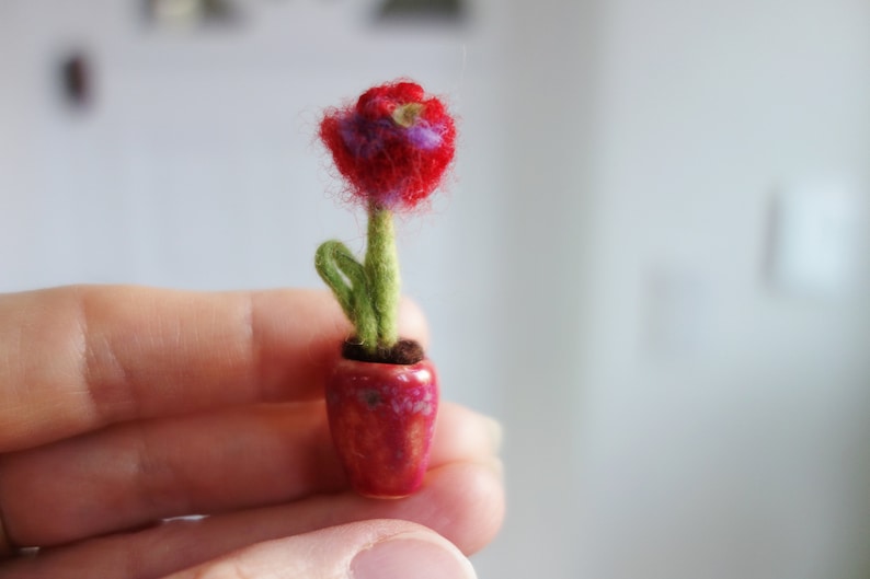 micro felted flower miniature garden plants in ceramic pot for dollhouse for collectors