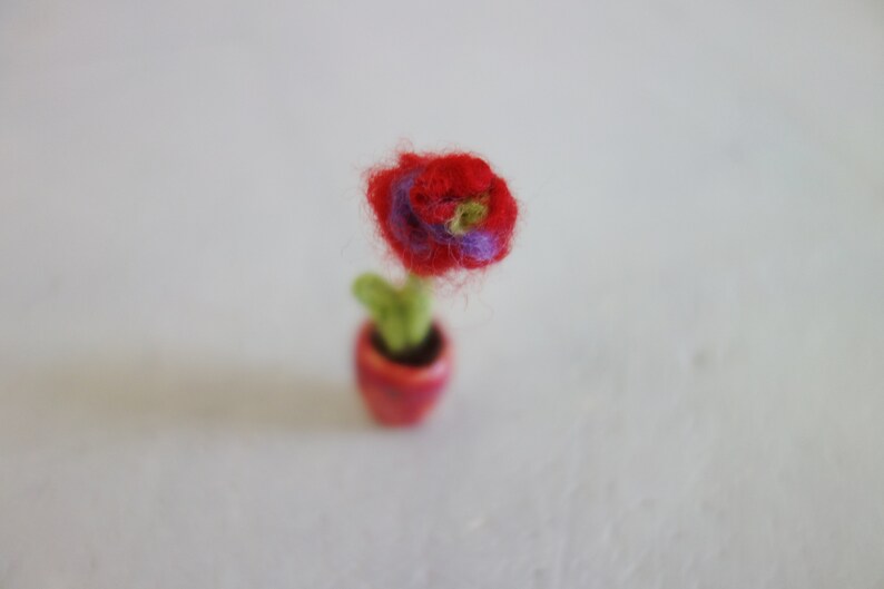 micro felted flower miniature garden plants in ceramic pot for dollhouse for collectors