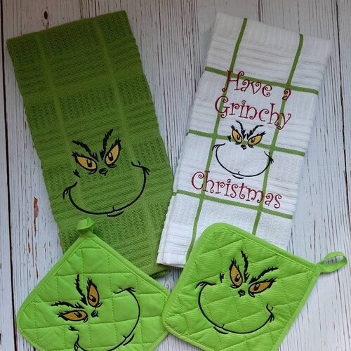 The Grinch Bath Mat the Grinch Christmas Bathroom Decor Etsy