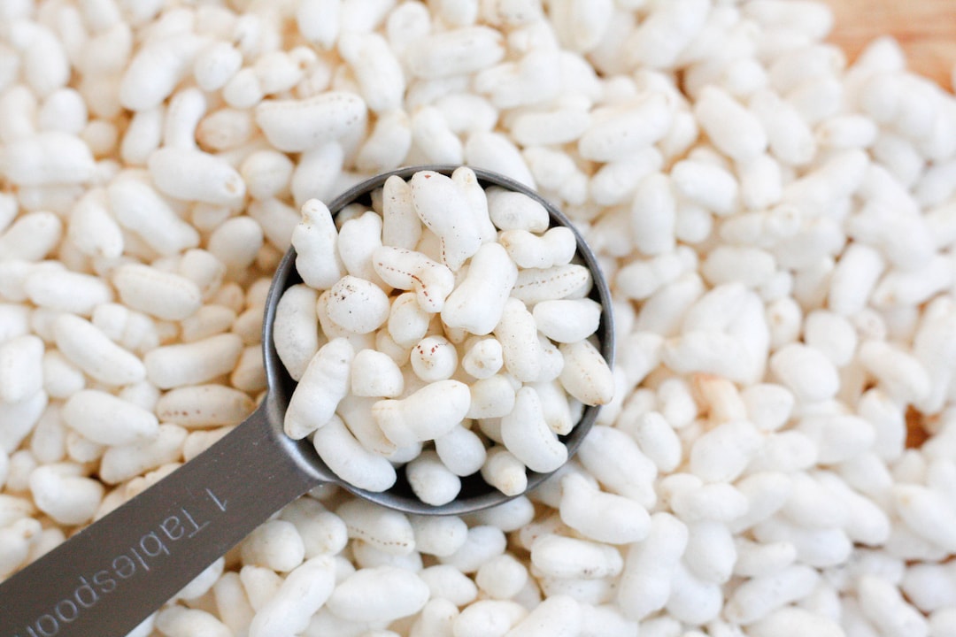 Puffed Rice, Popped Rice, Rice Cereal, Crunchy Rice Snak, Dry Crunchy