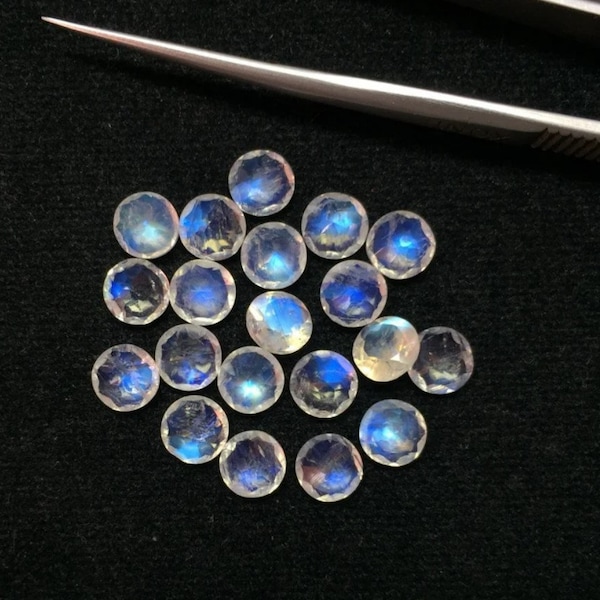 AAA+ kwaliteit 3 mm-10 mm regenboogmaansteen ronde gefacetteerde edelstenen | AAA+ kwaliteit blauwe flitsende regenboogmaanstenen ronde gefacetteerde edelstenen veel |