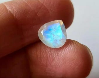 天然レインボームーンストーン ペアシェイプ ファセットカット宝石：（9 x 10 mm）AAA品質宝石（5個セット）