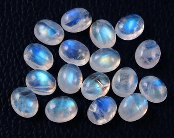 天然レインボームーンストーンオーバルカボション：AAAグレード（8 x 10 mm）宝石 - 25個卸売