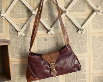 Beautiful older vintage handbag, imitation leather, brown, retro, decoration, shabby