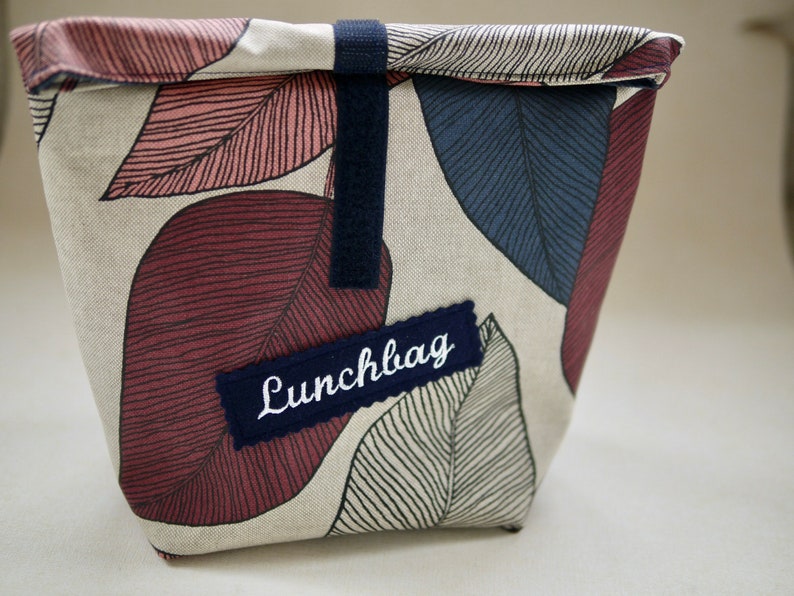 Lunch bag LEAVES with patches or personalized, lunch box, oilcloth bag for lunch, snack, snack, breakfast, wet bag image 1