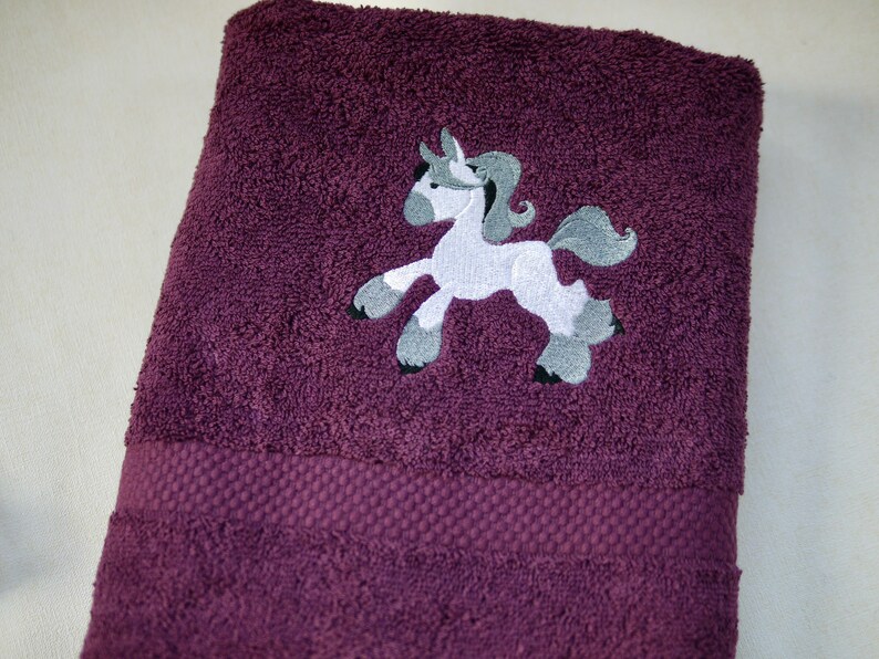 personalized towel, shower towel HORSE berry-colored, embroidery horse, embroidered children's towel with name, gift idea child image 4