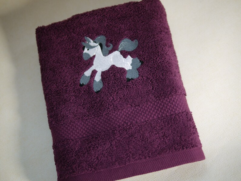 personalized towel, shower towel HORSE berry-colored, embroidery horse, embroidered children's towel with name, gift idea child image 5