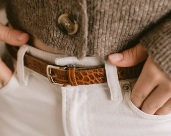 Brown Crocodile Embossed Leather Belt - Women&#39;s Waist Belt