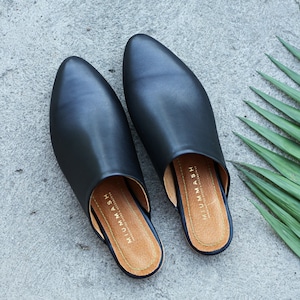Classic natural full grain black leather Mules, gift for her, boho style shoes, nature lover
