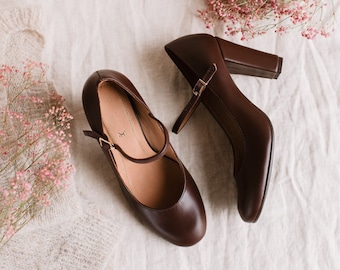 Talons Mary-Jane, chaussures en cuir véritable brun chocolat, chaussures à talons rétro, chaussures de mariée rétro, amoureux de la nature