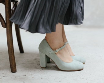 Mary-Jane eucalyptus suede leather shoes, retro heels shoes, retro bride shoes, nature lover, spring outfit