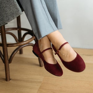 Mary-Jane burgundy suede leather shoes, retro style ballet flats, handmade shoes, rounded toe shoes, classic style, flat shoes