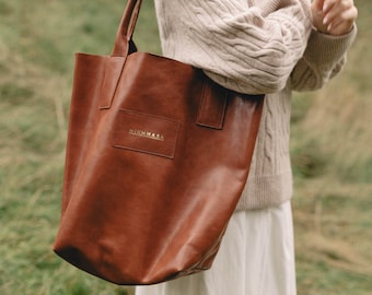 Shopper Bag, simple, raw-finished leather bag in a minimalistic style, gift for her, boho style bag, nature lover