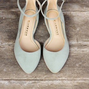 Leder Ballerinas, eukalyptus grünes Leder, Knöchelriemen Wohnungen, Wildleder Ballerinas, Frauen flache Schuhe, Boho Hochzeit Schuhe, Brautschuhe Bild 5