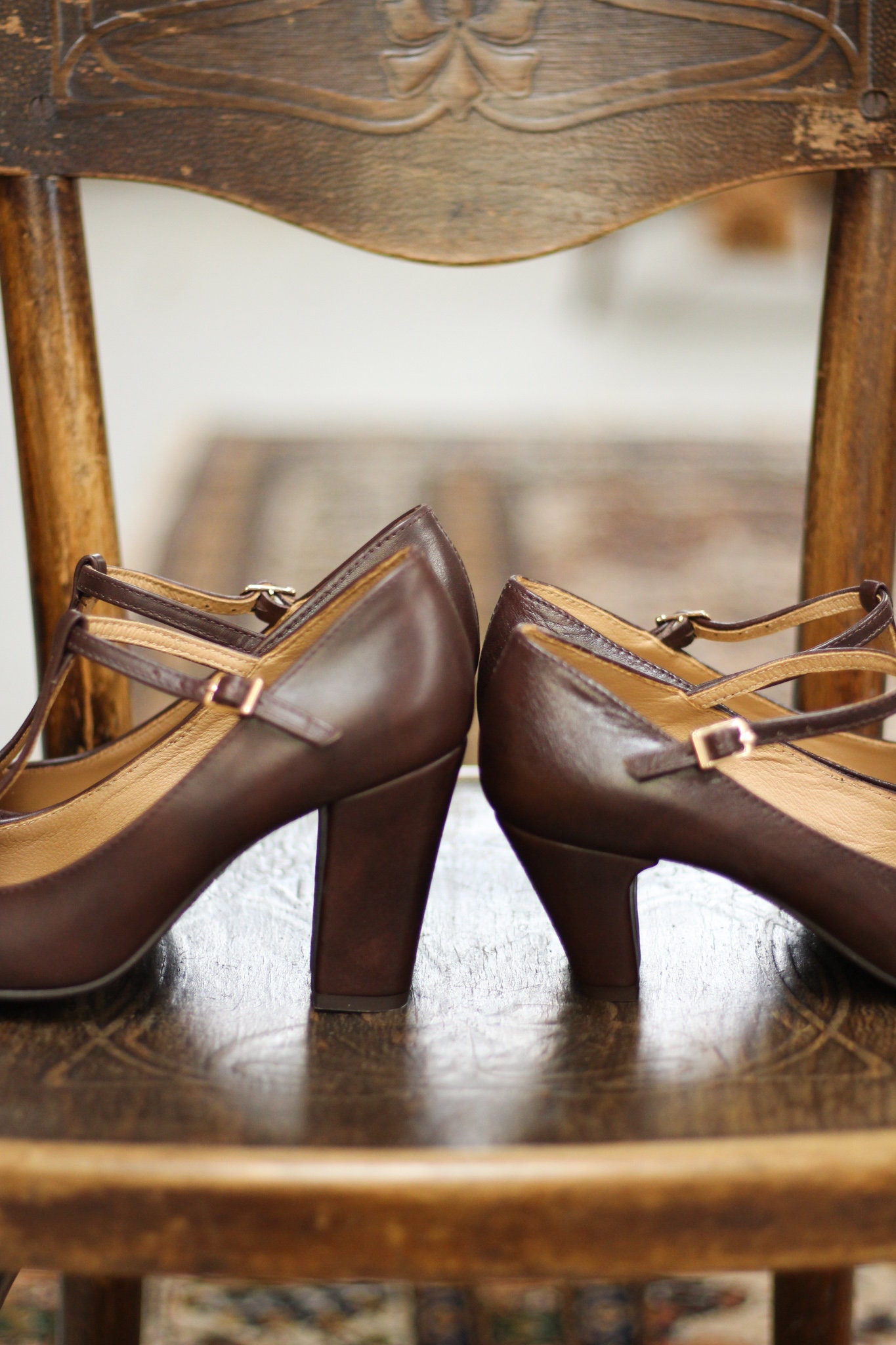 Retro Style Natural Full Grain Chocolate Brown Mary Jane Heels 