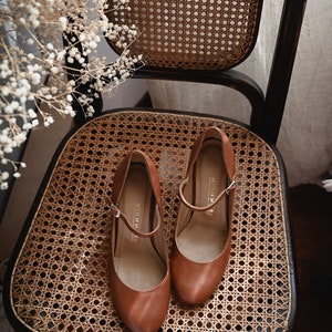 Tacones Mary-Jane, zapatos de cuero genuino marrón coñac, zapatos retro de tacones altos, zapatos de novia retro, amante de la naturaleza imagen 6