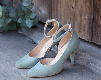 Talons hauts en cuir suédé naturel d'eucalyptus, chaussures avec décolleté, cadeau pour elle, chaussures de mariée, amoureux de la nature, mariage bohème