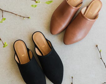 Women’s velvet leather mules – black slip-on shoes, classic boho style