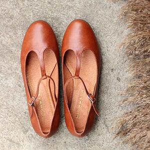 Retro style cognac brown genuine leather flats, t-bar, mary jane shoes, matching mom and daughter shoes, gift for her, lindy hop shoes,