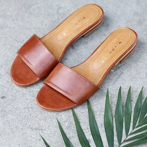 Classic brown slip on sandal, cognac brown genuine leather, leather slides, summer shoes, gift for her, boho style shoes, nature lover image 4