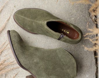 Botas clásicas de piel terciopelo verde oliva natural, botín, regalo para ella, zapatos estilo boho, amante de la naturaleza