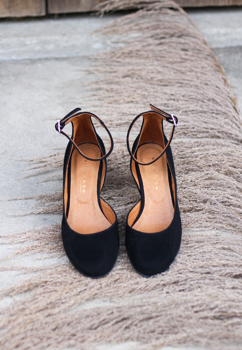 Natural black suede leather classic pumps with straps, gift for her, boho style shoes, retro style pumps, nature lover image 7