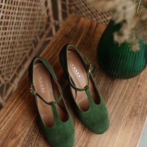 Retro style natural bottle green suede leather, t-bar shoes, high heels, gift for her, boho style shoes, classic wedding image 7