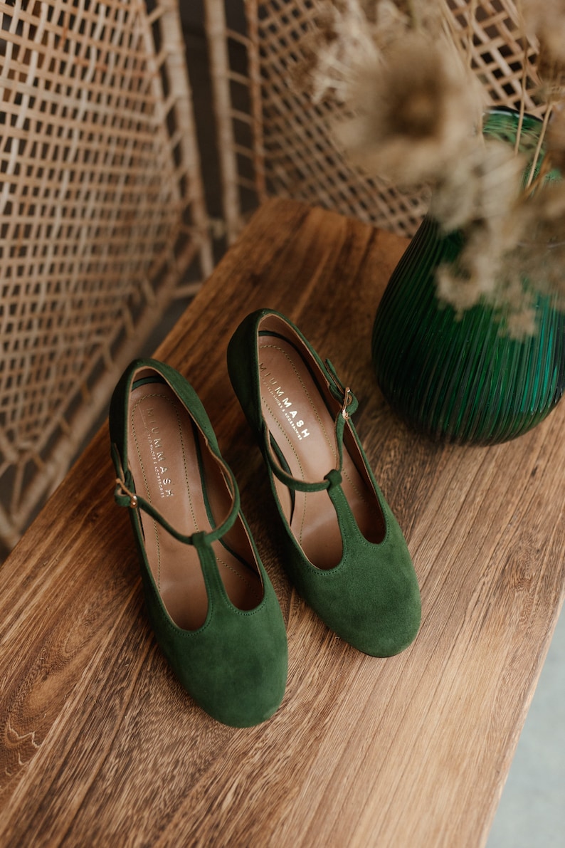 Retro style natural bottle green suede leather, t-bar shoes, high heels, gift for her, boho style shoes, classic wedding image 7