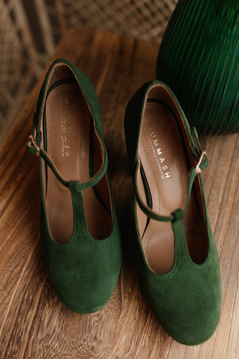 Retro style natural bottle green suede leather, t-bar shoes, high heels, gift for her, boho style shoes, classic wedding image 3