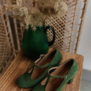 Retro style natural bottle green suede leather, t-bar shoes, high heels, gift for her, boho style shoes, classic wedding image 5