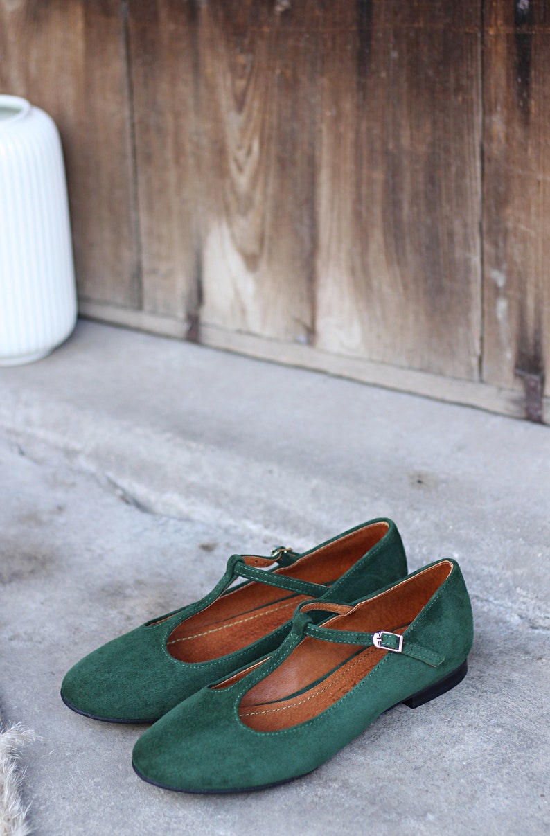 Retro style natural green suede leather ballet flats, leather t-bar shoes, matching mom and daughter shoes, gift for her, nature lover image 9