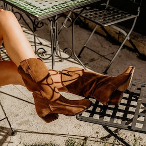 Women’s cowboy boots – leather western boots, boho style, classic brown