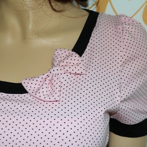 Nursing shirt Freya in rose black dotted image 3