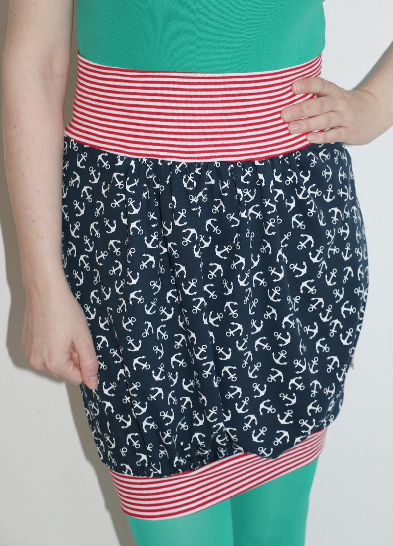 Pump skirt with darkblue anchors image 3