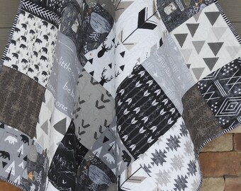 Tribal baby quilt/aztec quilt/rustic nursery/tribal quilt bedding/lodge quilt/lodge nursery/handmade rustic quilt/tribal nursery/gray quilt