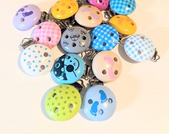 Pacifier chain clips, making pacifier chains