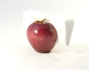Apple-shaped napkin holder made of onyx marble