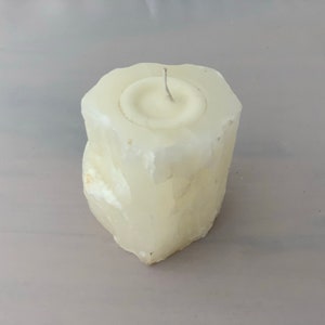 Tealight holder in rock shape
