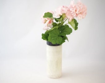 Vase à fleurs en marbre