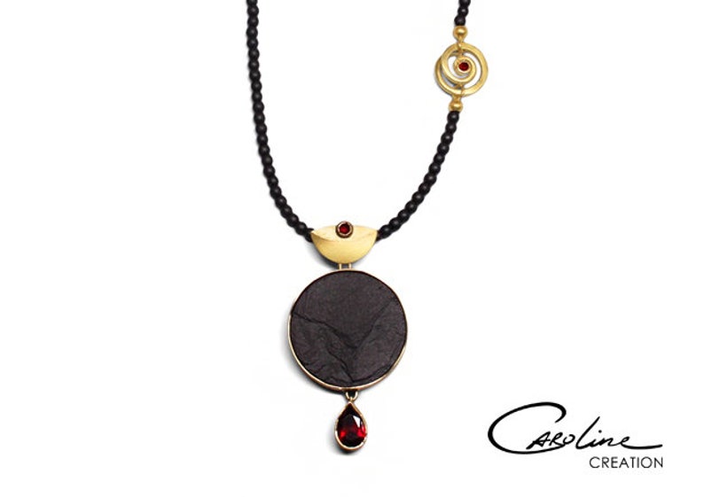 Collier Red Moon Gold Granat Schiefer Bild 2