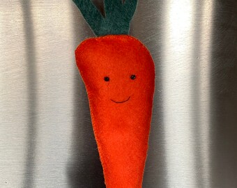 Carrot fridge magnet- carrot magnet- Felt carrot fridge magnet