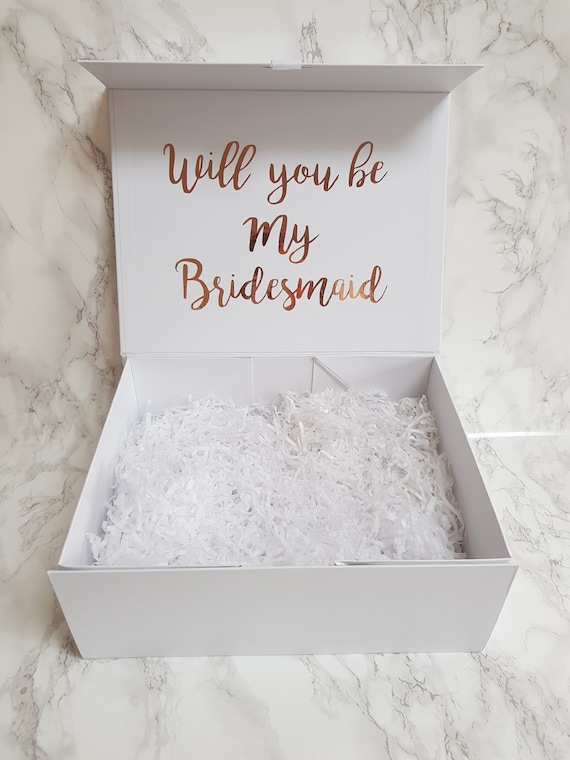 White Wedding 'Will You Be My Bridesmaid' Magnet Gift Set 
