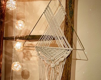 Macramé Wall Hanging Triangle Boho