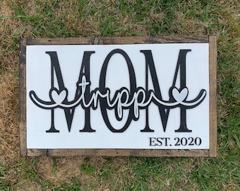 Mom wood sign