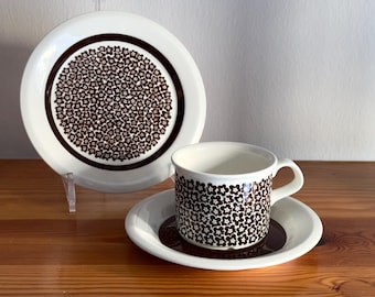 Arabia Finland Faenza Tea Cup With Saucer and Dessert Plates 3 pcs Vintage Brown Flower Rare Fine Art Ceramic by Inkeri Leivo