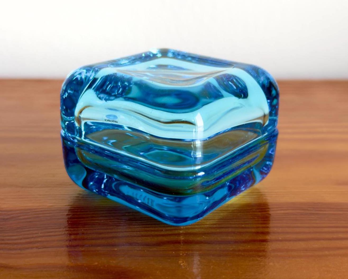 Iittala Finland Vitriini Small Jewelry Glass Box Light Blue